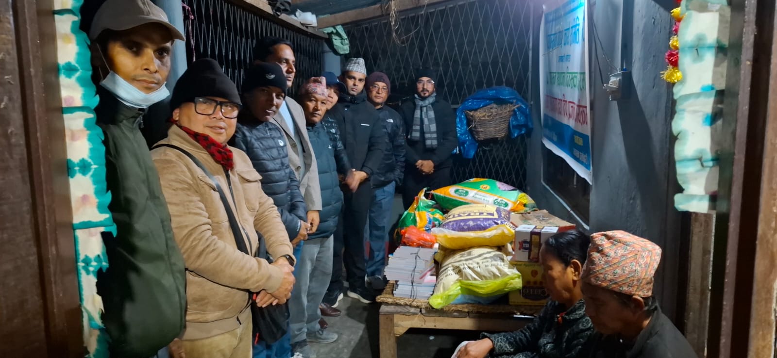 स्थापना दिवसमा उर्लाबारी प्याव्सनद्वारा दीप प्रज्वलन र दृष्टिबिहीन दम्पतीलाई सहयोग