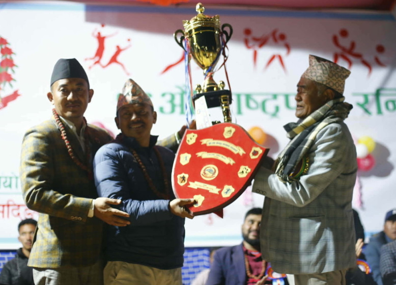 मैवाखोला गाउँपालिकाले जित्यो राष्ट्रपति रनिङ शिल्डको उपाधि